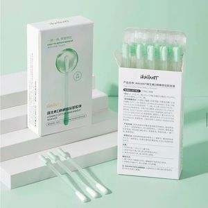 ❌SOLD❌ 25 pcs. remove
makeup, facial
cleansing stick,
eyes, lips,